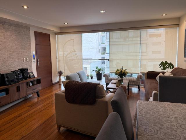 Venta de moderno departamento 3 dormitorios