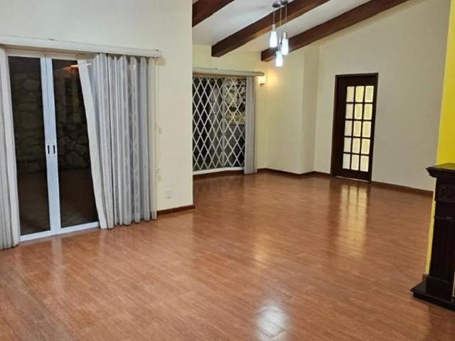 Venta de muy hermosa propiedad ubicada a 2 minutos del Estadio Fray Nano