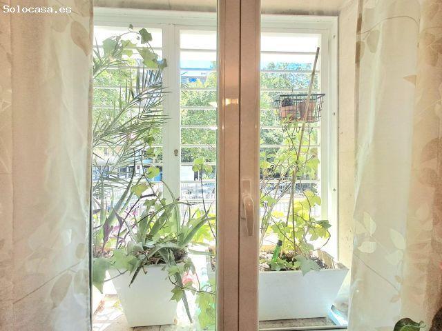VENTA DE NUDA PROPIEDAD EXCLUSIVO PISO EXTERIOR CON 2 DORMITORIOS Y DOS BAÑOS CON GARAJE Y TRASTERO