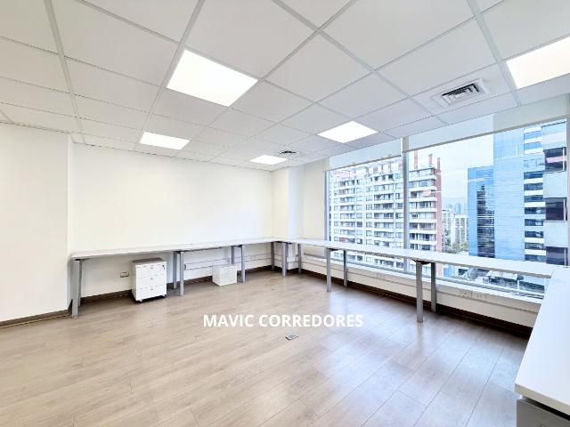 VENTA DE OFICINA EN PROVIDENCIA