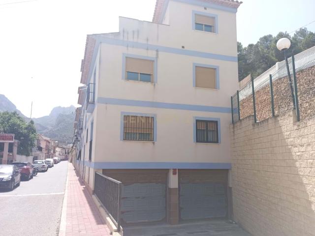 Venta de piso ocupado en Polop Xirles