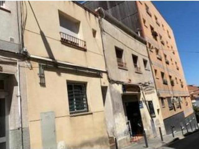 Venta de Piso OKUPADO en Calle Mira Sol Nº 10 de Terrassa Barcelona