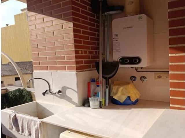 VENTA DE PISO CENTRICO EN ALMUSSAFES VALENCIA CON PLAZA DE GARAJE Y DOS TRASTEROS