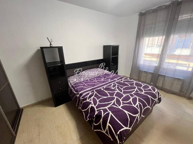 Venta de piso con balcón en Manresa, Plaça de Catalunya