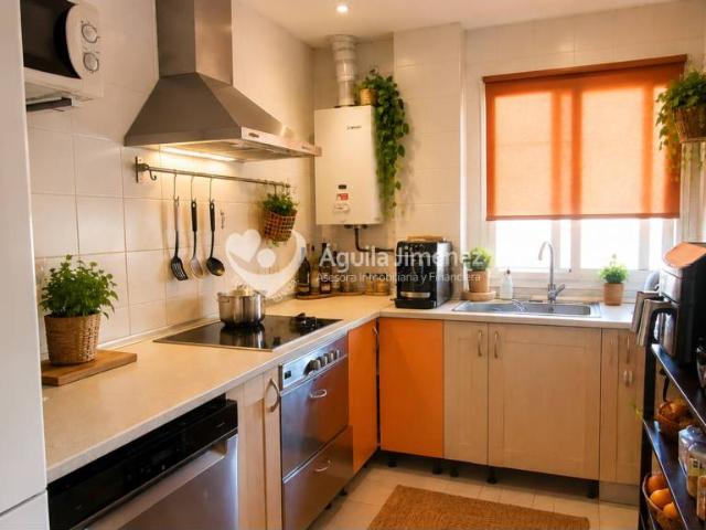 Venta de piso de VPO en Oromana, Alcalá de Guadaíra