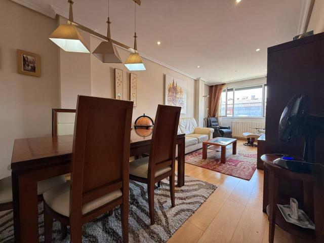Venta de piso de 2 dormitorios en el centro de Burgos Capital