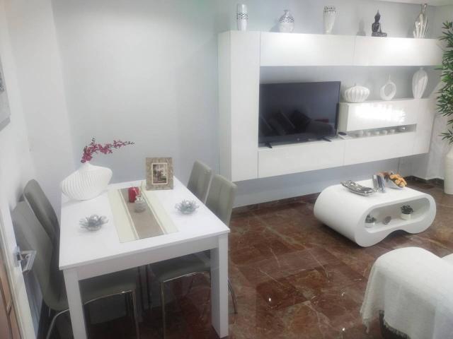 Venta de piso de 3 habitaciones en Sector V El Canal, Elx Elche
