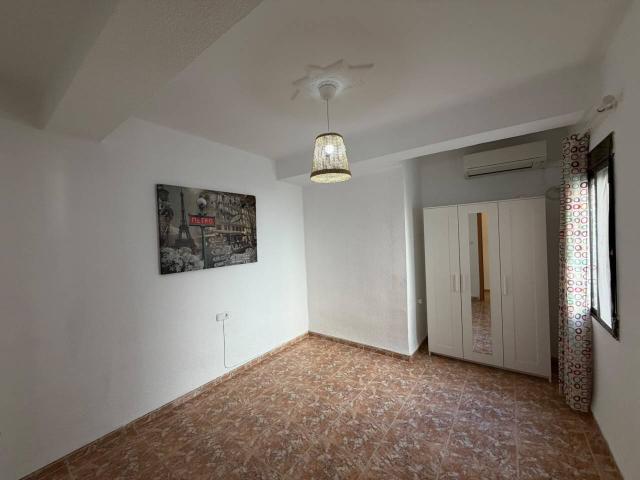 Venta de piso de 4 habitaciones en Onda