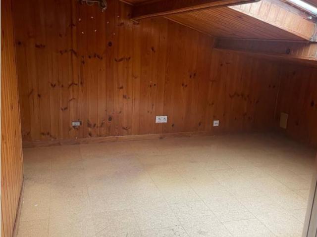 Venta de piso exterior en Os Mallos A Falperra, A Coruña Capital