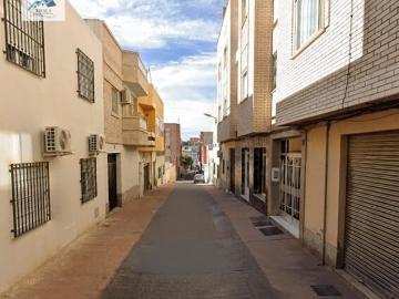 Venta piso en Almería