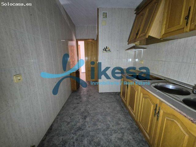 VENTA DE PISO EN BAZA GRANADA