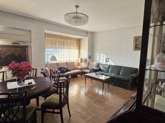 Venta de piso en C/ Miguel Allue Salvador