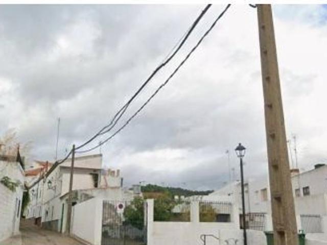 VENTA DE PISO EN EL PEDROSO, SEVILLA