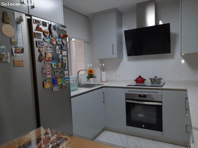Venta de piso en Estepa. Zona Avenida y Avd. Badia Polesine. Calle Erillas Blancas