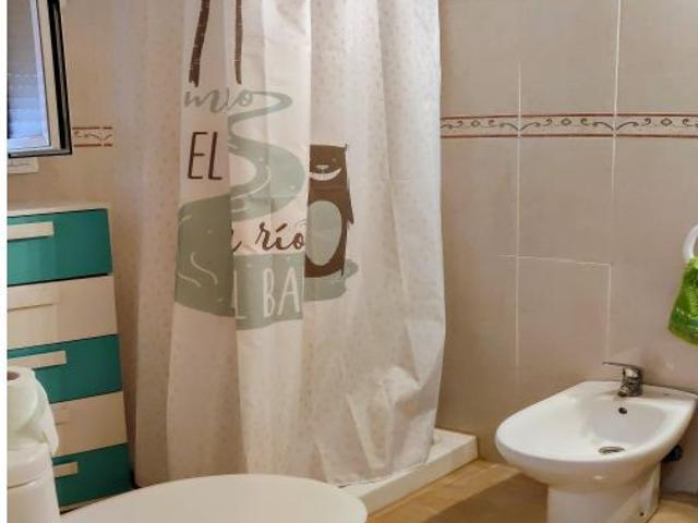 VENTA DE PISO EN PURCHENA ALMERÍA DE TRES HABITACIONES