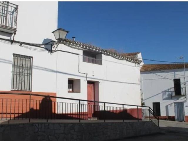 Venta de piso en planta baja en Almadén de la Plata Sevilla