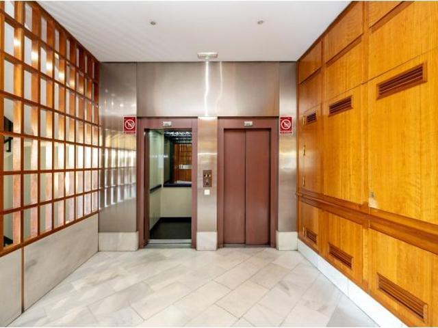 ? VENTA DE PISO EN PLAZA EINSTEIN – GRANADA ?