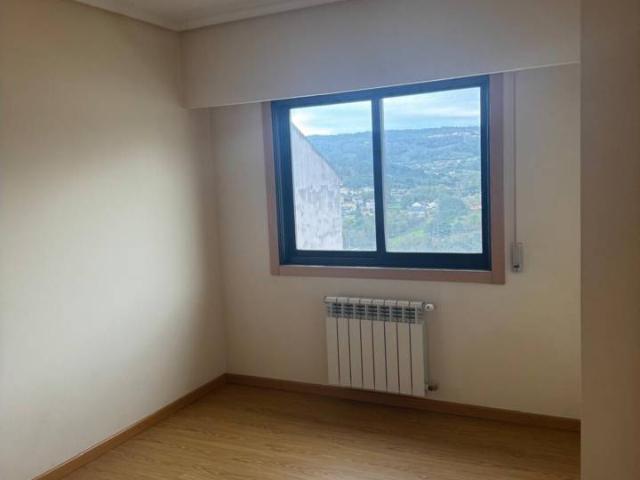 Venta de piso en San Cibrao das Viñas