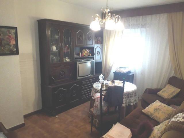 Venta de piso en Torreperogil