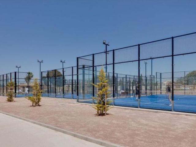 Venta de piso en Torrevieja, de 76m2 con 3 dormitorios y 1 baño