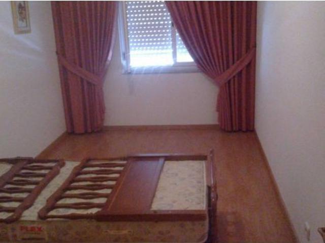 VENTA DE PISO EN VEGA DE ESPINAREDA