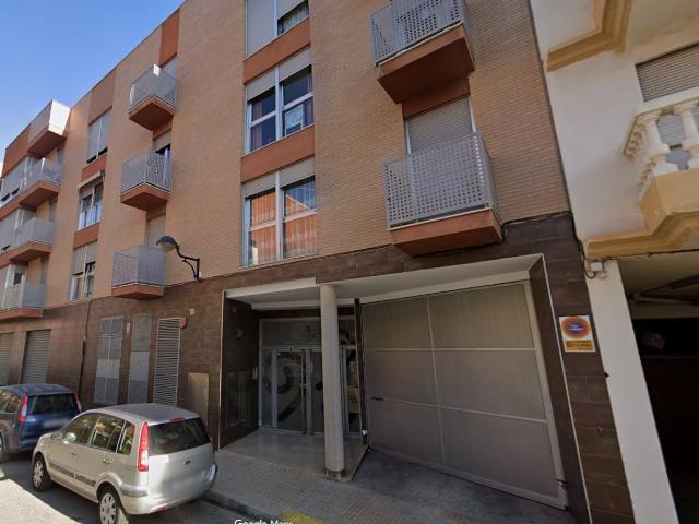 Venta de Piso + Garaje en Calle SANTA TERESA Nº 30 Algemesí Valencia/València