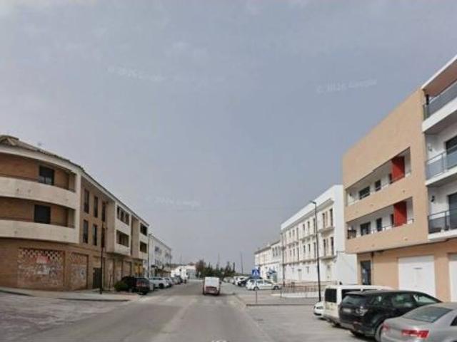 Venta de Piso + Garaje en Estepa