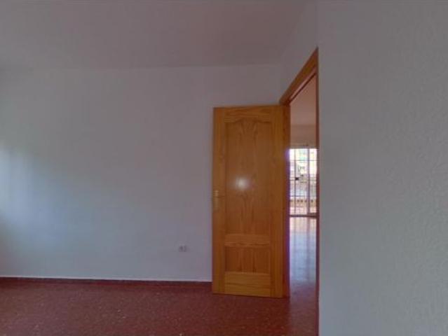 Venta de Piso Sin Posesión en Granada