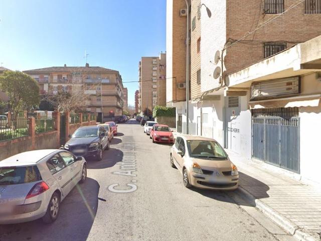 Venta de Piso Sin Posesión en la localidad de Granada