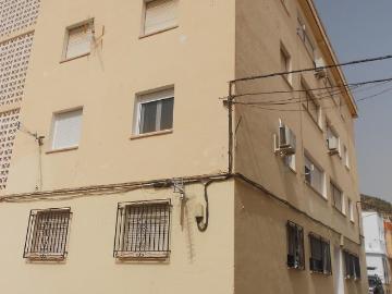 Venta de piso sin posesión no visitable en Alhama de Almería Almería