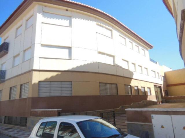 Venta de Piso + Trastero + Garaje en Calle LEPANTO Nº 29 Padul