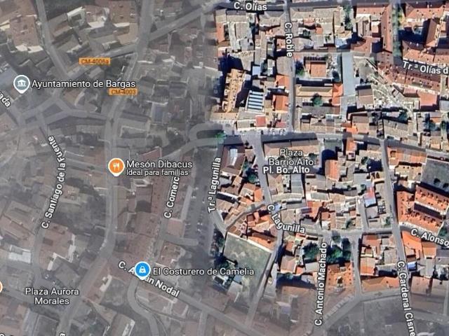 Venta de Piso + 2 Garajes en Calle Comercio Bargas Toledo