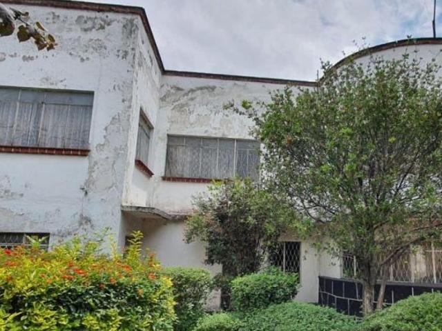 Venta de Propiedad Como Terreno de 655 m² Don Manuelito 10 esquina A. Toluca