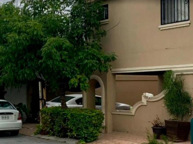 VENTA DE PROPIEDAD EN APODACA