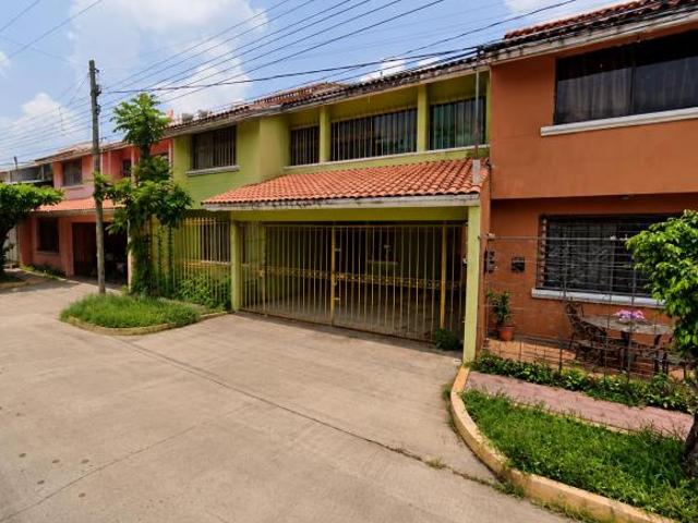 VENTA DE PROPIEDAD EN FRACCIONAMIENTO EL CARRIZAL EN VILLAHERMOSA TABASCO