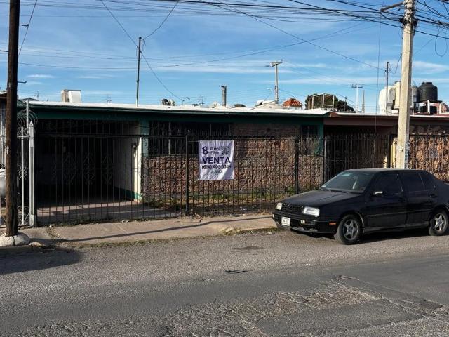 VENTA DE PROPIEDAD IDEAL PARA NEGOCIO O CASA HABITACION SOBRE AVE JUAN ESCUTIA UNA PLANTA