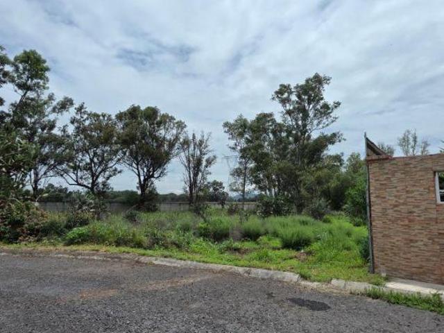 VENTA DE RESIDENCIA AMPLIA EN EL PORVENIR SJR QRO 4R 3B MB DISEÑO MODERNO FRACC PRIVADO AREA CANCHAS