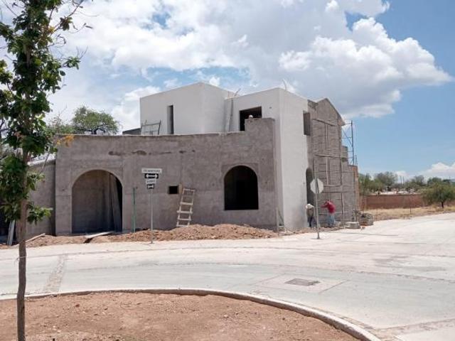 VENTA DE RESIDENCIA EN MONTORO