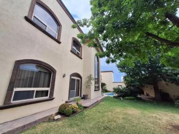 VENTA DE RESIDENCIA EN SAN PATRICIO PLUS AL NORTE DE SALTILLO