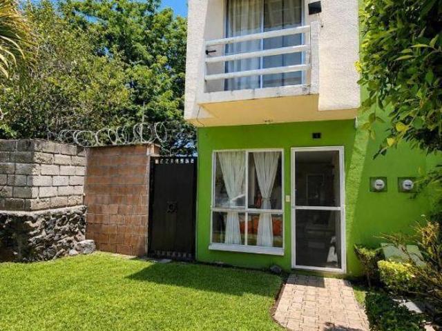 Venta deCasa en condominio c/alberca al Sur de Morelos