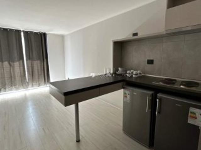 VENDO STUDIO EN UF 2.077 METRO RODRIGO DE ARAYA MACUL IDEAL PARA ESTUDIANTES ES SEMI AMOBLADO