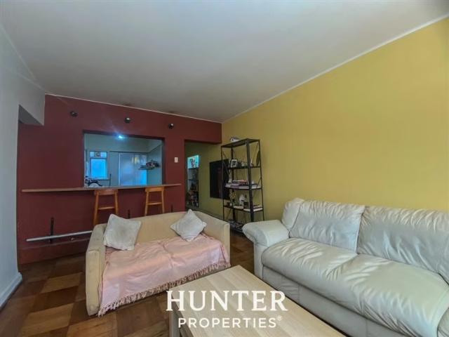 Venta depto. 3D/1B piso de parquet Centro histórico de stgo | 3 dormitorios por 2490.00 en Santiago