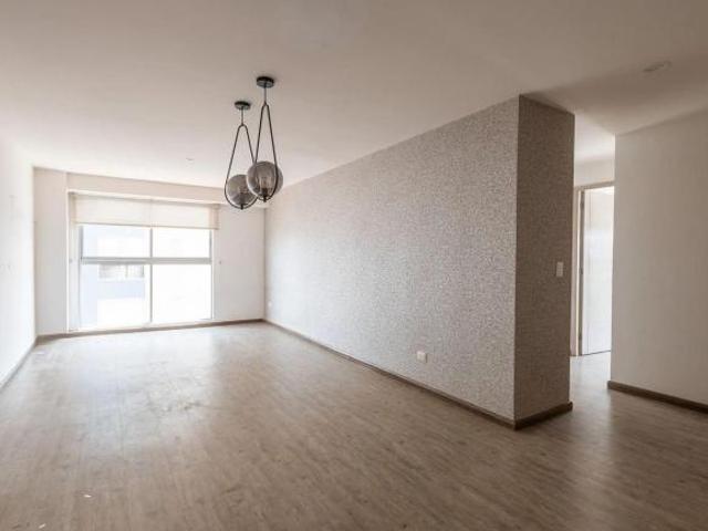 VENTA DEPTO ZONA FORJADORES Y ZAVALETA