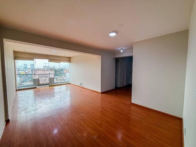 Venta Departamento 3 Habitaciones Estacionamiento ID: 3 8 6 5 1