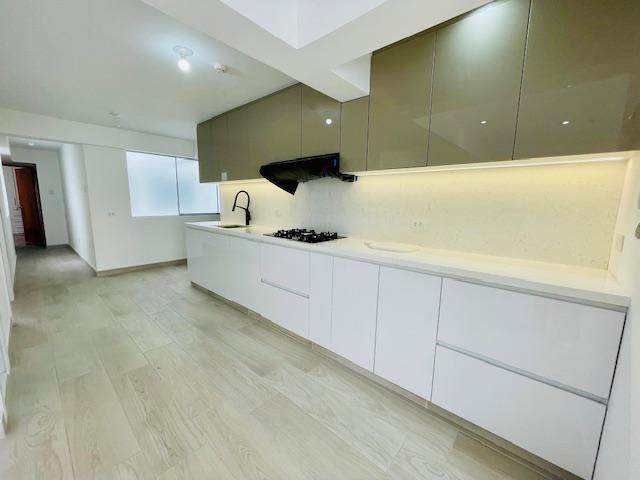Venta Departamento 146m2 Urb. Los Recaudadores, Frente a Parque, 4 Dorm, 4 baños, 1 Cochera