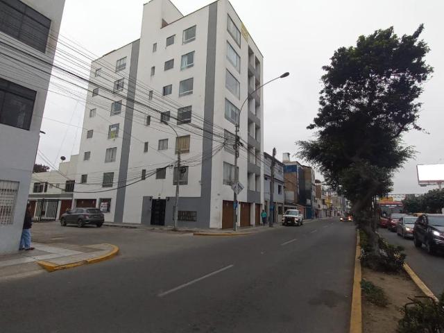 VENTA DEPARTAMENTO 1er PISO 2 DORMITORIOS 65m² AV. FAUCETT BELLAVISTA