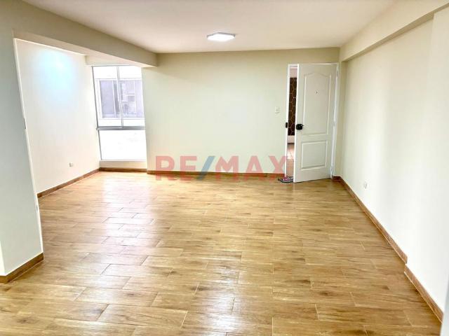 Venta Departamento 2 Dorm. En Comandante Espinar, Miraflores