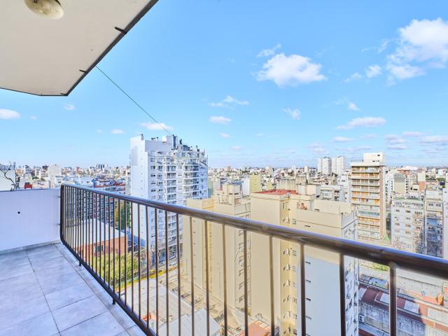 Venta Departamento 4 ambientes en Caballito con cochera