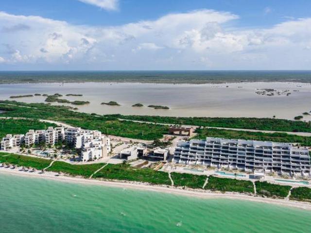 Venta Departamento con alberca y vista al mar, Puerto Telchac, Yucatán