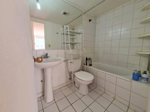 Venta departamento cumming, con estacionamiento y bodega | 2 dormitorios por 2100.00 en Santiago